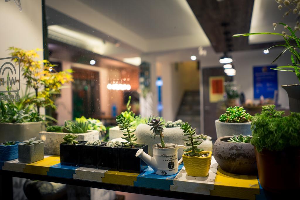 Two Towns Hostel Hangzhou Extérieur photo